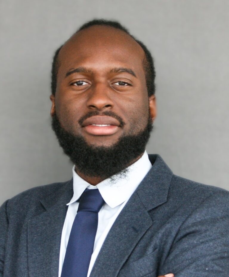 Mosi F. Lodon Headshot