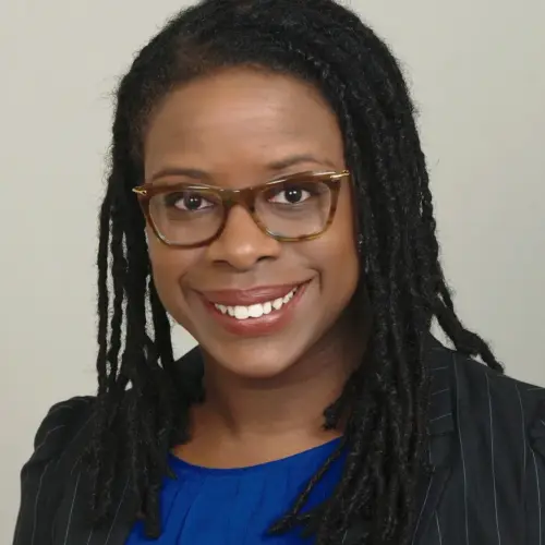 Heather Kirkland Headshot