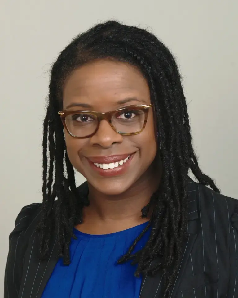 Heather Kirkland Headshot